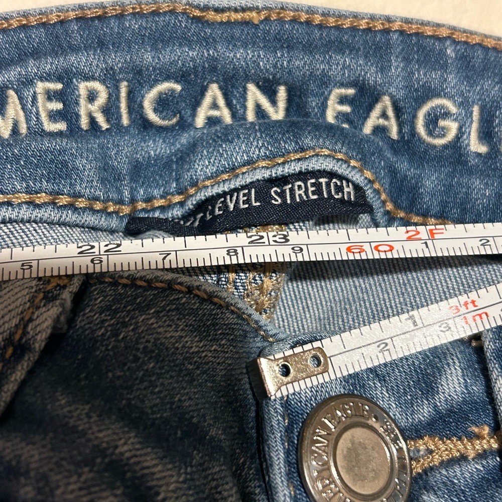 American Eagle Ripped Jeans - Picture 2 of 5
